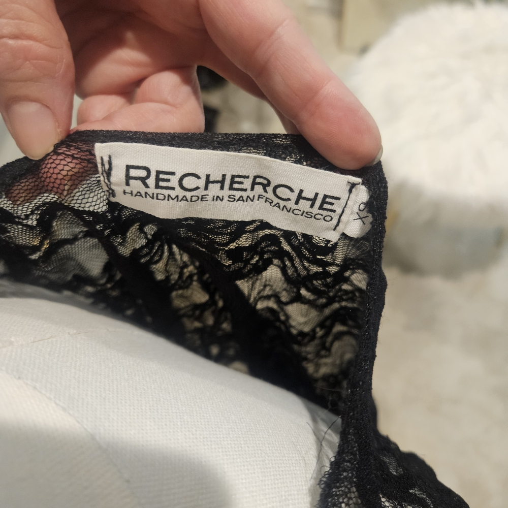 Chic Black Lace Robe - Picture 2 of 4